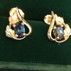 Black Hills Gold Mystic Topaz Earings